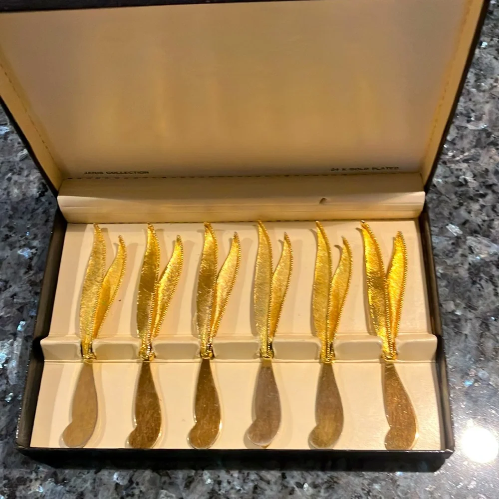 Collectible Rare Vintage 24k Gold Plated Cheese/Butter Spreaders By Janis